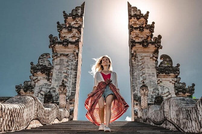 North Bali highlights: Buddhist temple, Waterfall & hot spring - Who should book this experience?