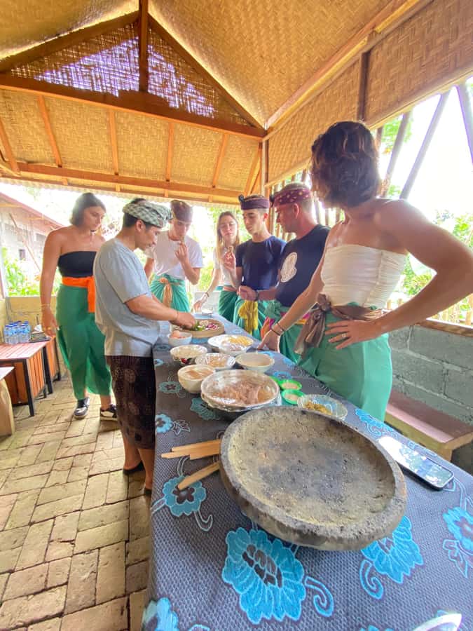 North Bali:Sunrise Dolphin Watching&CookingClass experience - Lovina before sunrise: the day begins on the water