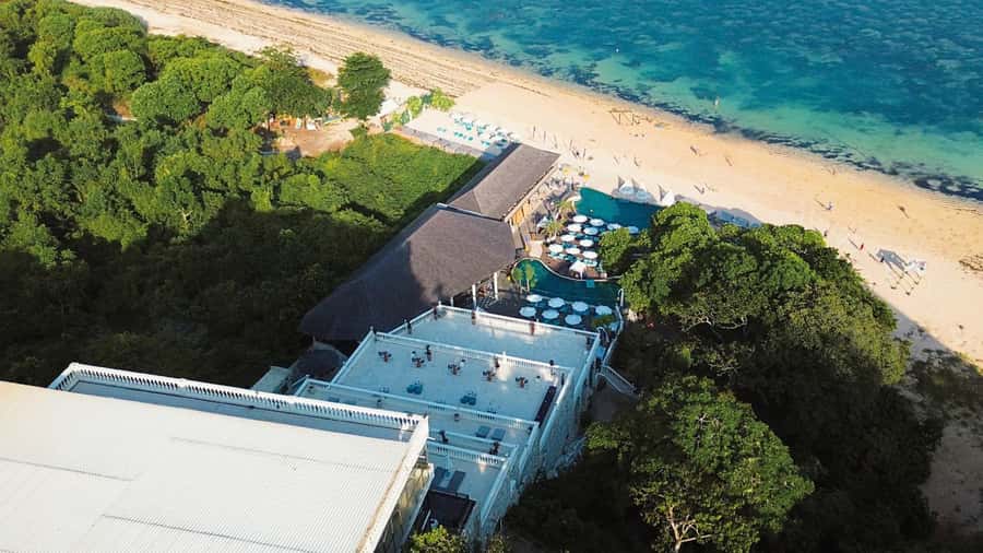 Nusa Dua: Canna Beachfront Access with F&B - A full day beside the Nusa Dua shoreline