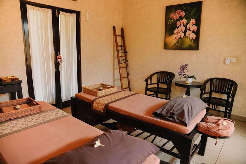 Nusa dua: Luxury Spa Bali Massage, Scrub, Flowerbath 2 hour - Pickup, timing, and the meeting point