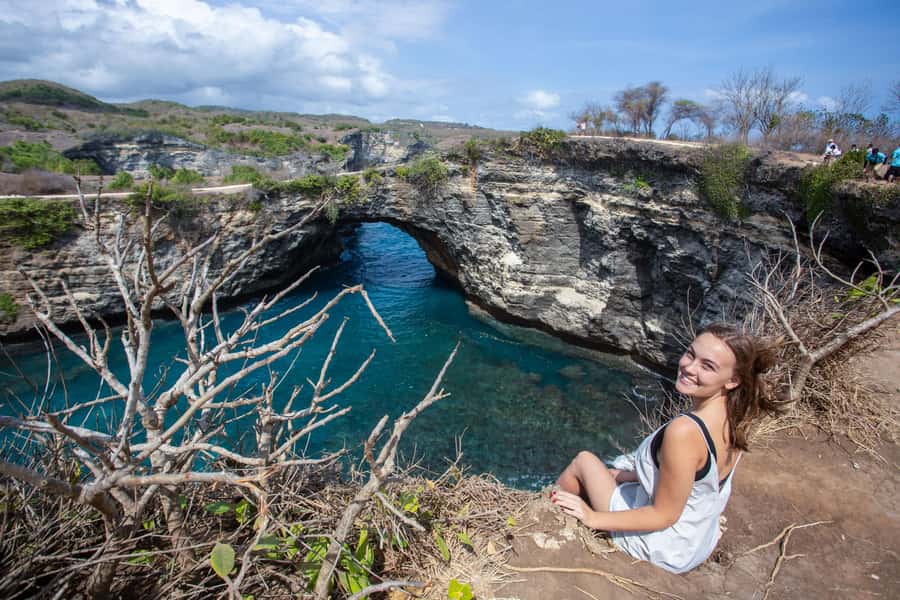 Nusa Penida and Nusa Lembongan Island Tour - Dream Beach and the short coastal pause