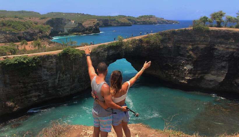 Nusa Penida: Private Car Charter with Experienced Driver - Pickup begins at the port or your Penida hotel
