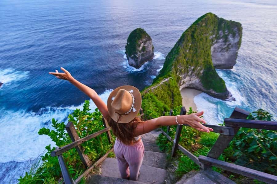 Nusa Penida: Private Car Hire with Driver - Kelingking Beach and the west-side viewpoints