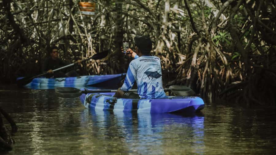 Nusa Penida: Snorkeling 3 Spots with GoPro & Kayak Mangroves - Getting there from Bali and finding the office