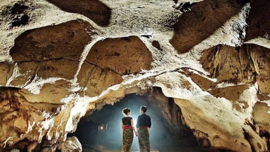 Nusa Penida: Tembeling Beach, Goa Giri Putri & Diamond Beach - The Real Pace: Eight to Twelve Hours