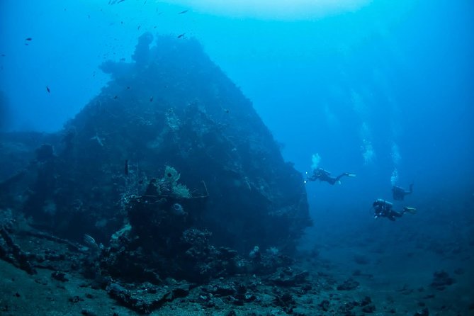 Open Water + Advanced Course - Premium Certifications Package in Tulamben - The first two days: building your Open Water foundation