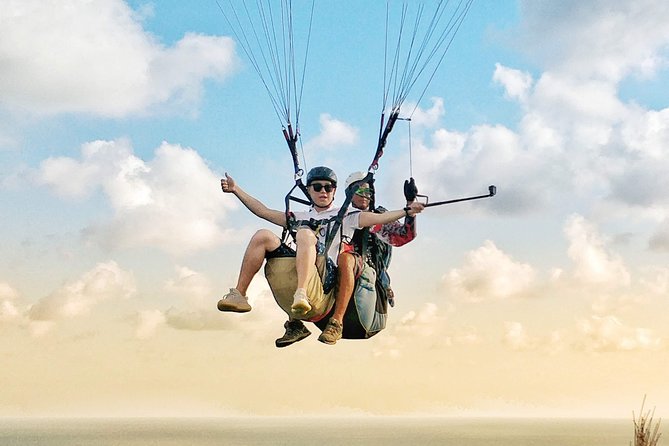 Paragliding Bali Nusa Dua cliff with Free Photo/Videos - What this Bali paragliding flight is really like