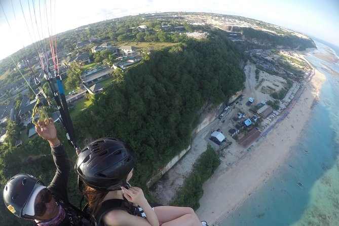 Paragliding Bali Nusa Dua cliff with Free Photo/Videos - Meeting at Panda Paragliding in Kutuh