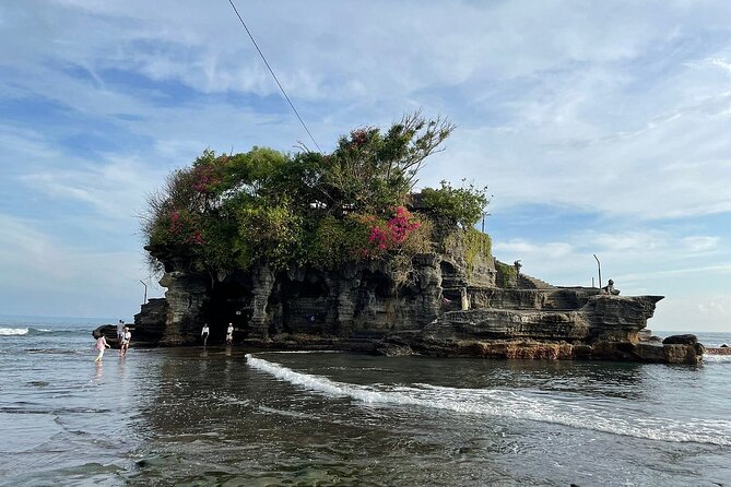 Private Full-Day Tour in Bali & FREE WIFI - Guides, communication, and the human side of the day