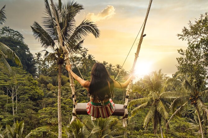 Private Full-Day Tour in Bali & FREE WIFI - The south coast: beaches, cliffs, and ocean views