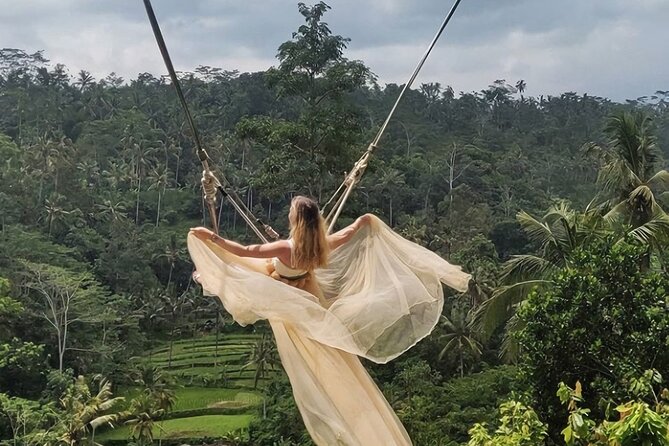 Private Tour Bali: Lempuyang Temple / Gate of Heaven, tirtagangga, waterfall. - What the $75 price really covers