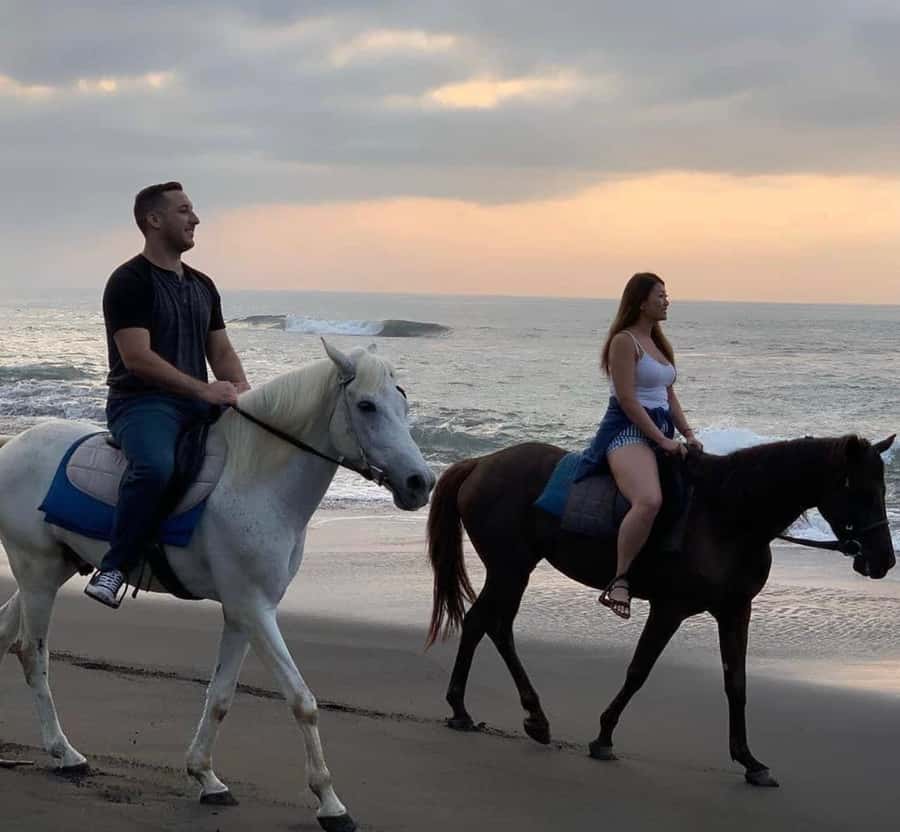 Seminyak: Bali Horse riding Adventure Seminyak Beach - From Mesari Stables to the Seminyak Shore