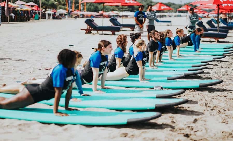 Seminyak: Surf Lesson for all Levels (Small Groups/Private) - Who should choose this lesson
