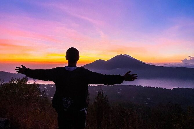 Sharing Mount Batur Sunrise Trekking And Natural Hot Spring - The hot spring, two minutes from the car park