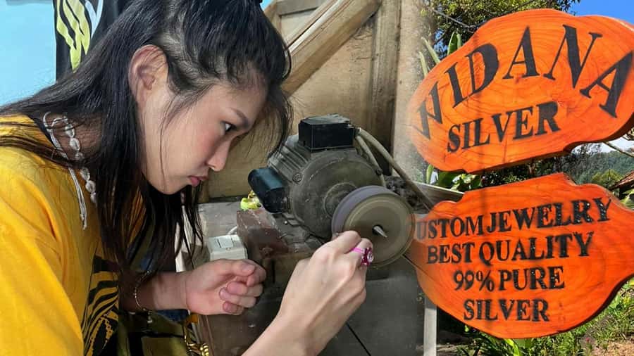 Sidemen Silver Class: Craft Balinese Jewelry - Heating, pressing, and shaping the metal