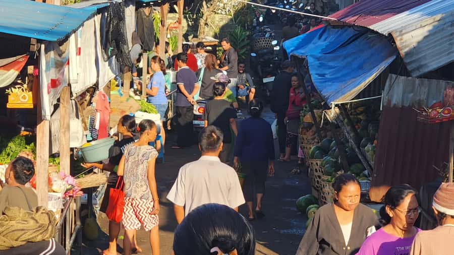 Sidemen Trekking: A Walk from Different Perspective - Who will enjoy this most
