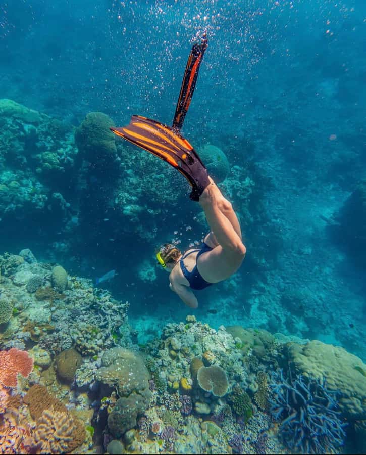 Snorkeling at Blue Lagoon, Tanjung Jepun and Waterfall - Preparing for the boat and water
