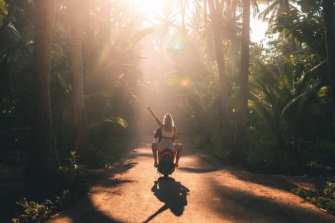 Solo Traveler in Nusa Penida - Crystal Bay: a calm start by the water
