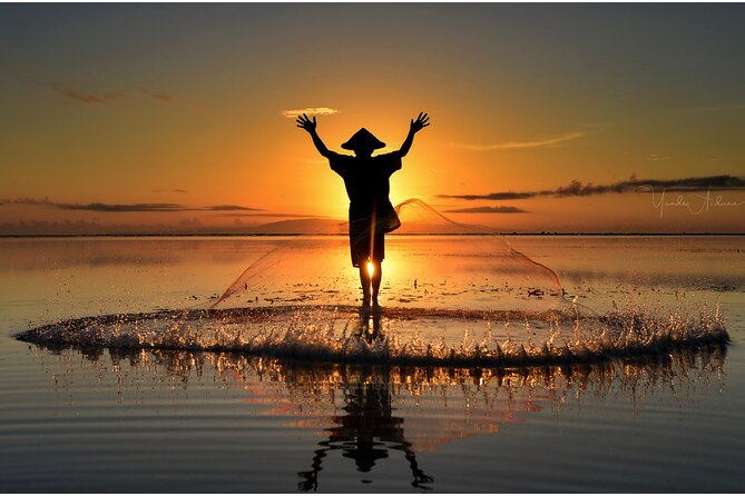 Sunrise With Fisherman Shot Tour in Bali - Sanur Beach and the fisherman photographs