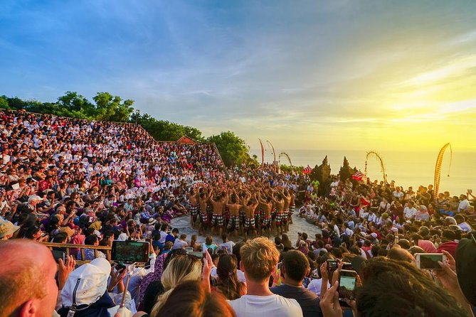 Sunset at Uluwatu Temple and Spa Tour - Clouds, crowds and how to set your expectations