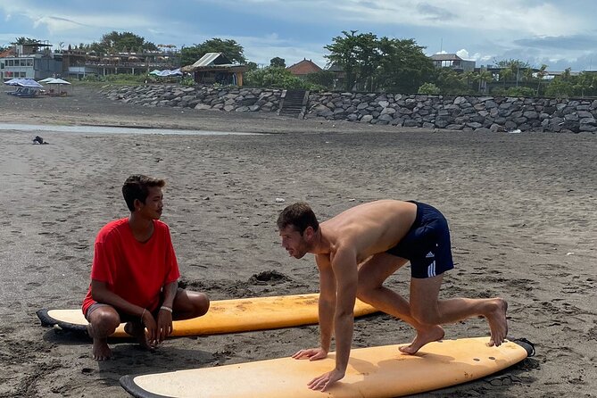 Surfing Trip or Lesson with Coaching in Bali - Why mixed-ability groups benefit most