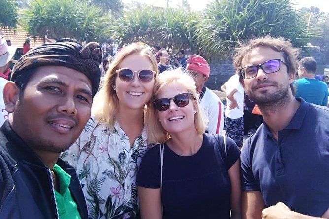 Tanah Lot Bali Temple Sunset Small Group Tour – Half Day - The guide can shape the whole evening