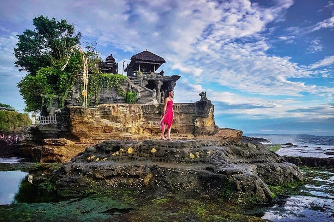Tanah Lot Temple, Waterfall & Ubud Tour (Private & All-Inclusive) - Ubud’s Sacred Monkey Forest