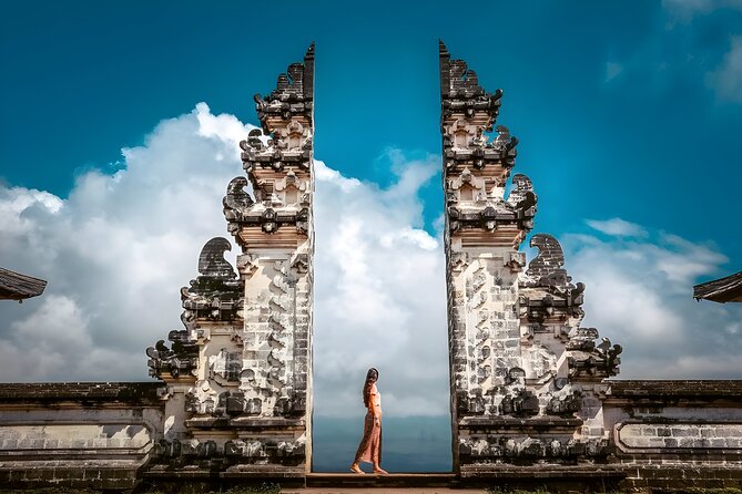 The Gates of Heaven Bali Tour : Bali Instagrammable Trip - Tirta Gangga’s pools, fountains, and royal design