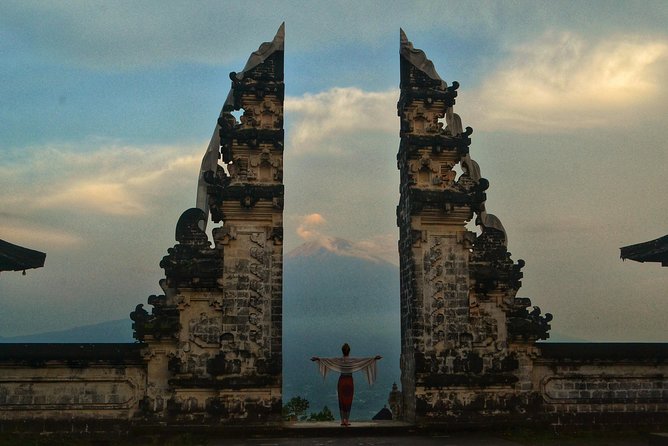 The Gates of Heaven Lempuyang Tours All Inclusive - Private transport, timing, and physical demands