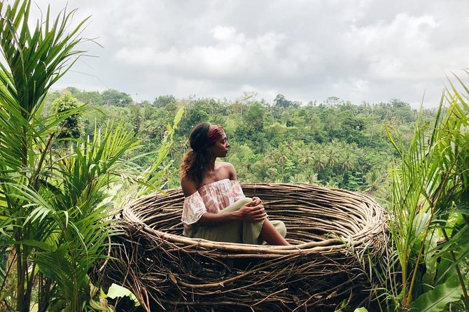 The most attractive places of Northern Bali - Lunch comes between the temple and the viewpoint