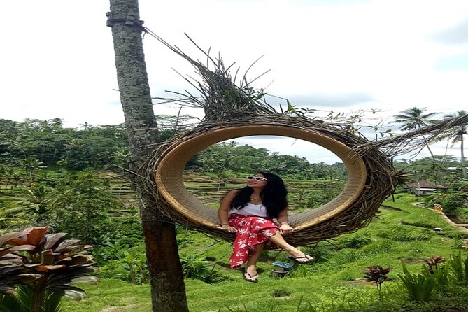 Tlaga Singha Infinity Pool, Jungle swing & Rice Terrace Trip - A coffee and tropical fruit plantation stop