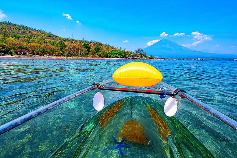 Transparent kayak and stand up paddle rental - Who will get the most from this activity