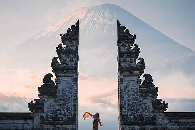 Tukad Cepung Besakih Lempuyang Temple Best of East Bali Tour - Tukad Cepung Waterfall and its cave approach