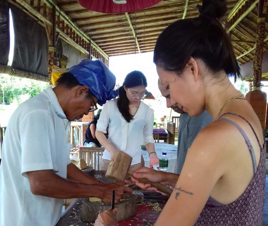 Ubud: 3-Hour Wood Carving Master Class - A real Balinese craft lesson in Lodtunduh