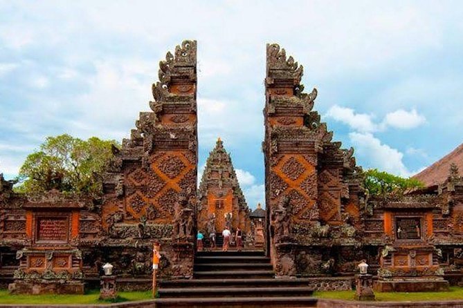Ubud And Sunset Tanah Lot Tour - Ubud Palace and the traditional art market