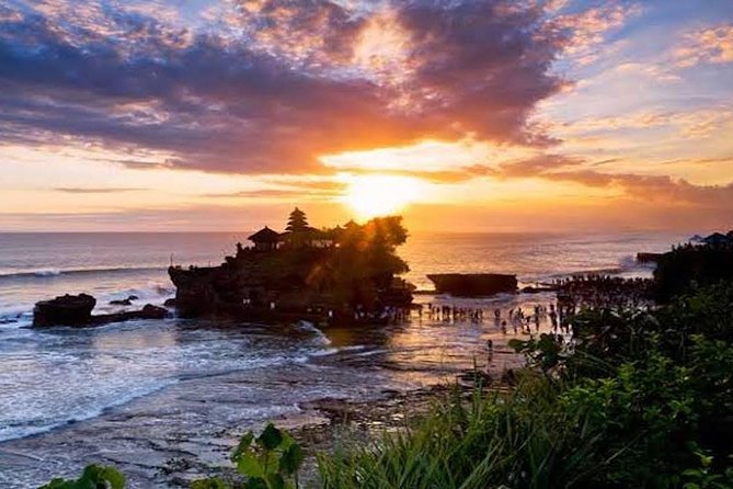 Ubud And Sunset Tanah Lot Tour - Tegenungan Waterfall: a short nature break