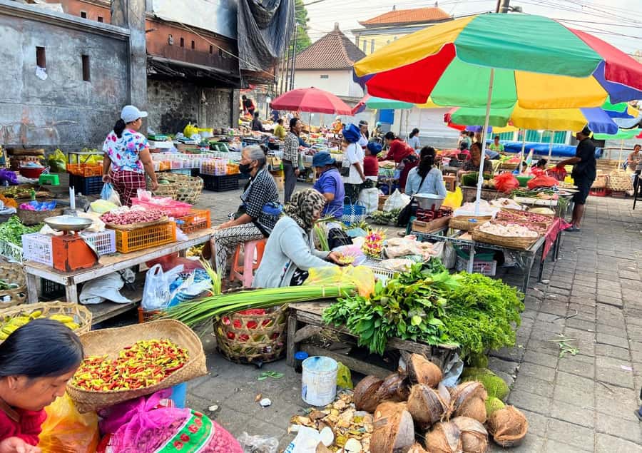 Ubud: Balinese Cooking Class at an Organic Farm - The vegetarian menu is a real alternative