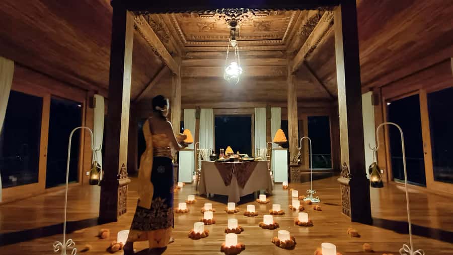 Ubud: Balinese Royal Dinner with Tropical Forest Views - The Balinese ritual before dinner
