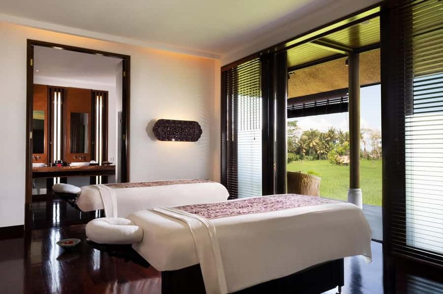 Ubud: Couple Spa Treatment with Bath Ritual & Sparkling Wine - A private spa afternoon at The Chedi Club Tanah Gajah