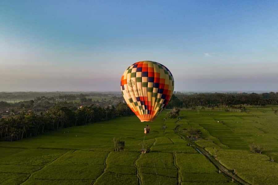 Ubud: Floating Breakfast and Hot Air Balloon Experience - Should you book the balloon and breakfast?