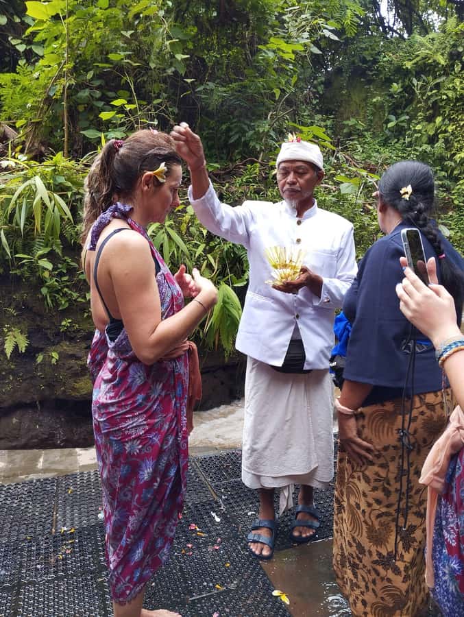 Ubud: Healing & Purification with Shaman at Hidden Temple - What the included offerings add