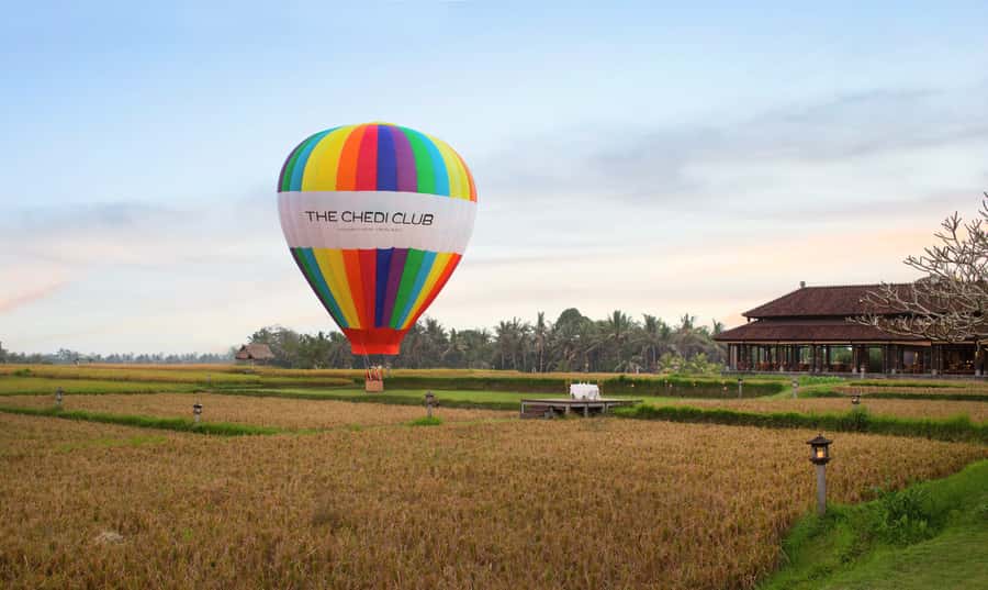 Ubud: Hot Air Balloon Experience - The short flight and what you will see