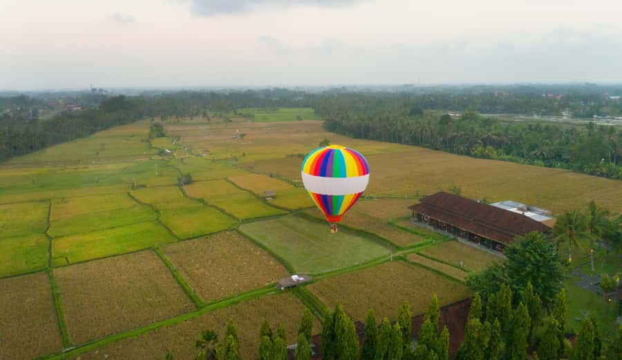 Ubud: Hot Air Balloon Experience - Weather, timing, and the practical details