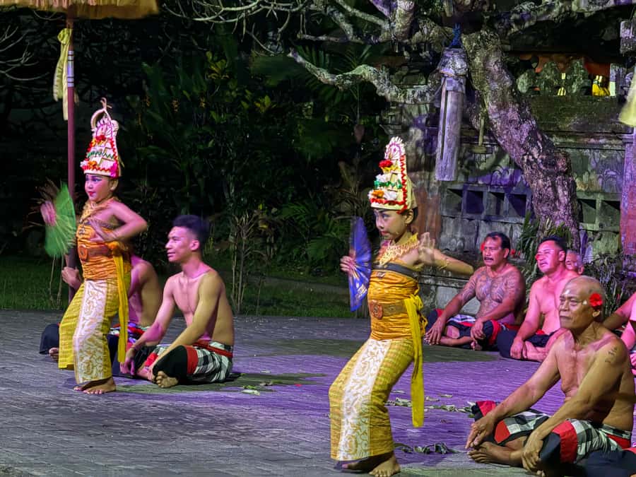Ubud: Kecak & Fire Dance Show at Batubulan Village - The fire sequence, and what to expect from it