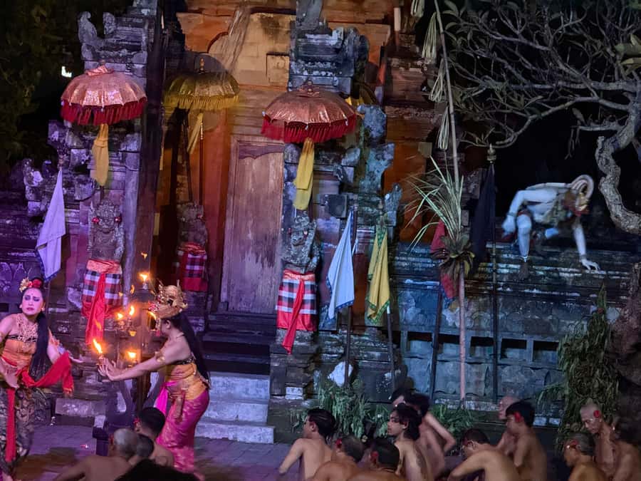 Ubud: Kecak & Fire Dance Show at Batubulan Village - Practical tips for a smoother evening