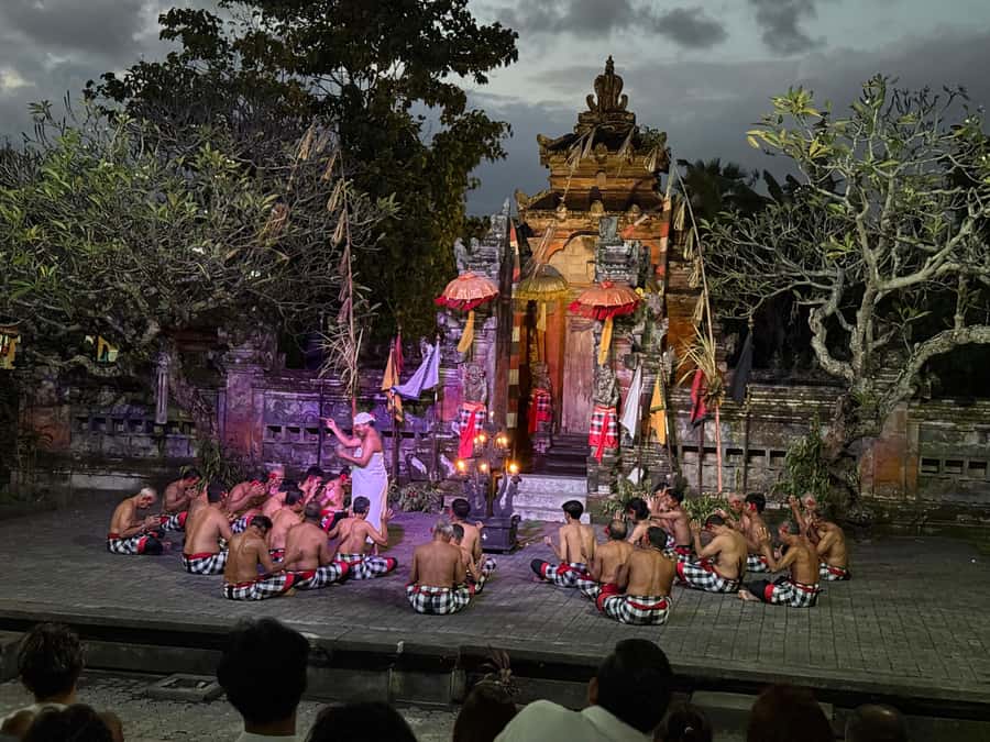 Ubud: Kecak & Fire Dance Show at Batubulan Village - Inside Puseh Temple in Batubulan