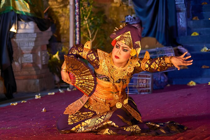 Ubud Night Half Day Trip with Legong Dance Performance - Ubud Palace and the center of town