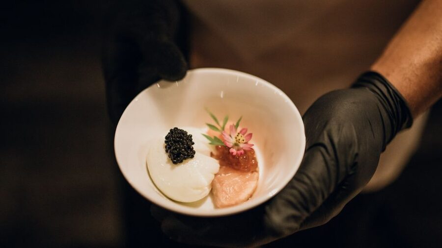 Ubud: Omakase at The Tempayan - What makes this dinner different from a normal restaurant meal?