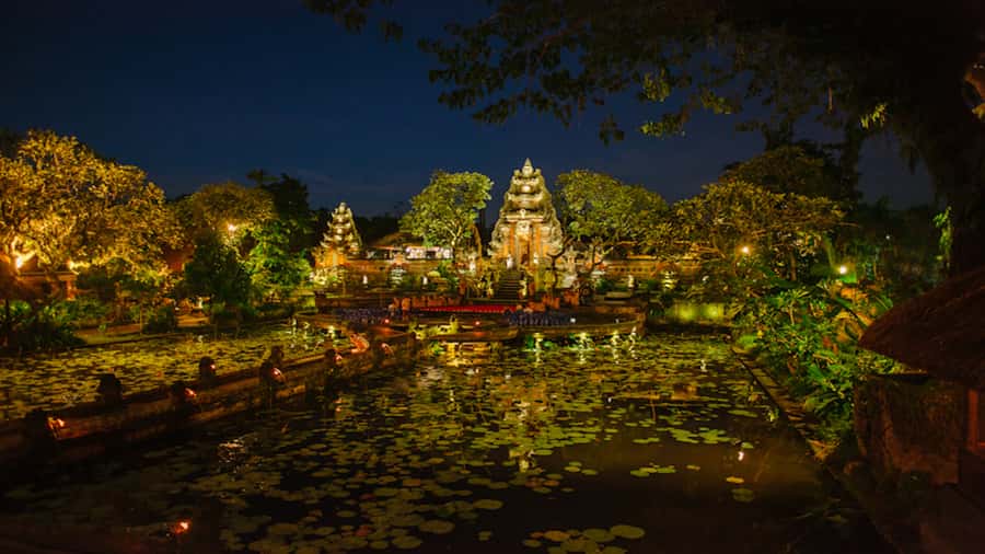 Ubud: Private Evening Tour with Legong Dance Performance - From Rice Fields to Royal Courtyards