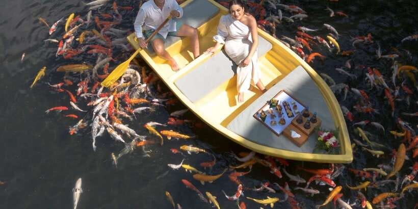 Ubud: Private Romantic Photo Cruise with Food and Drinks - Feeding koi adds a small hands-on moment